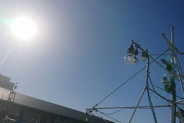 船のでんきや日東電機　マリランプは復興の灯り　Lighthouse210dk