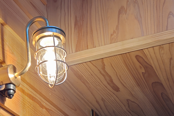 船のでんきや日東電機　マリランプは復興の灯り　Lighthouse210dk