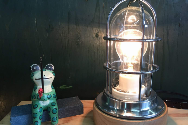 船のでんきや日東電機　マリランプは復興の灯り　Lighthouse210dk