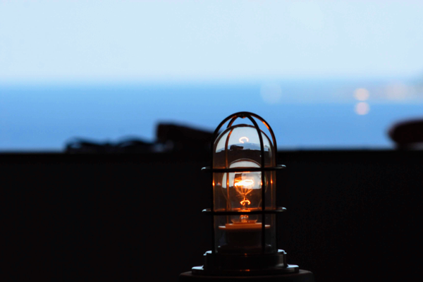 船のでんきや日東電機　マリランプは復興の灯り　Lighthouse210dk